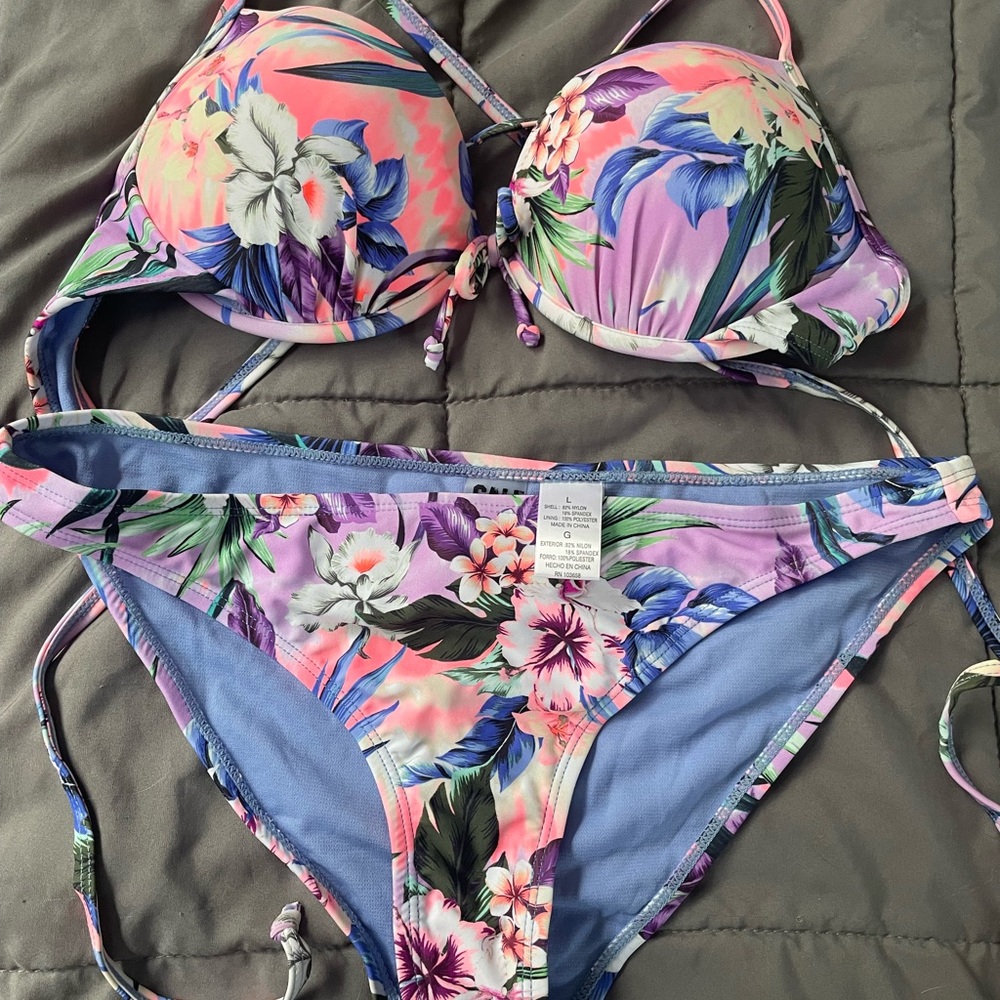 Floral bikini